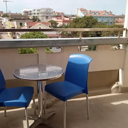 Cozy Flat In A Pet Friendly In Apartment